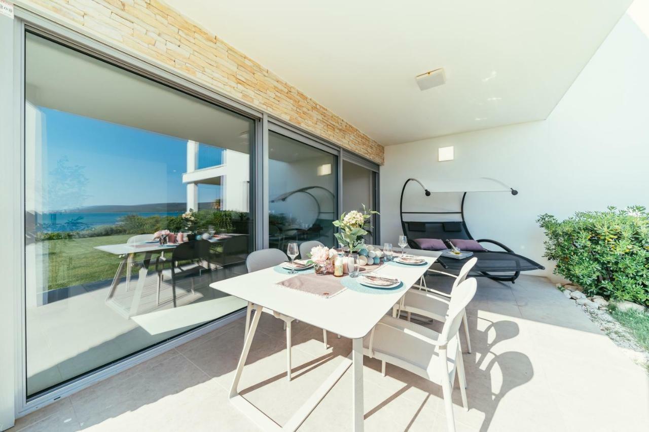 Unique Luxury Designers Apartment Right Next To The Beach Sukosan Exterior photo